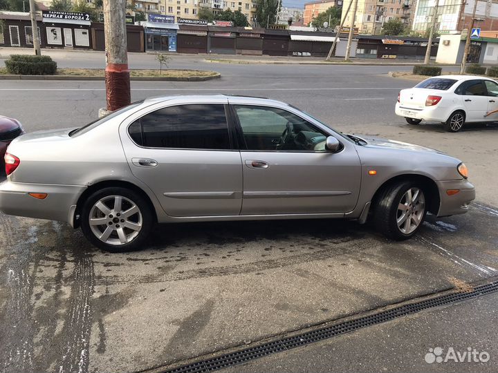 Салон Ниссан