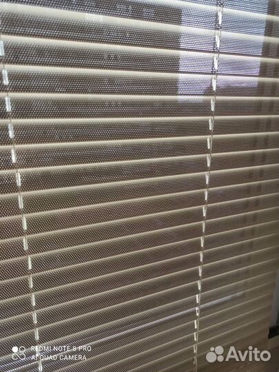 Горизонтальные жалюзи на заказ на балкон