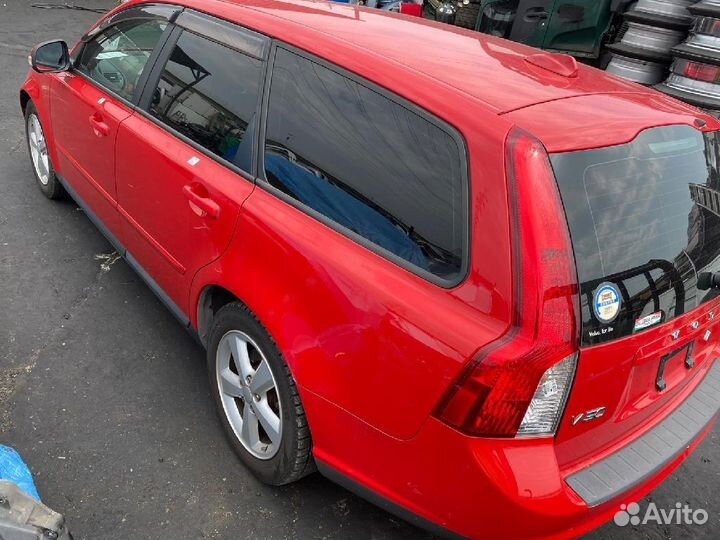 Амортизатор капота Volvo V50