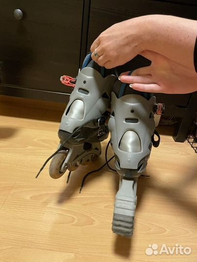 Роликовые коньки