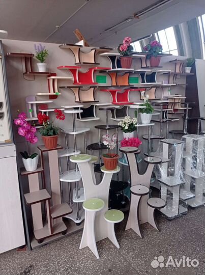 Полки навесные для цветов