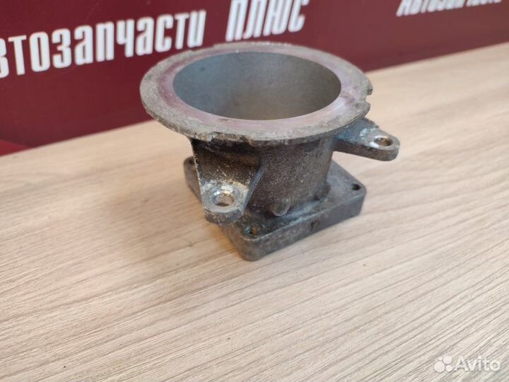 Фланец дроссельной заслонки Renault Logan 2