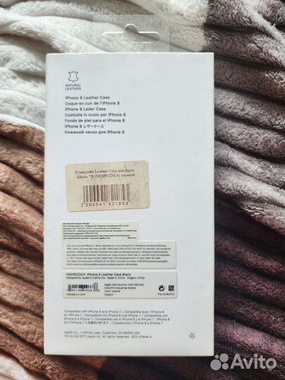 Чехол на iPhone 8 новый оригинал