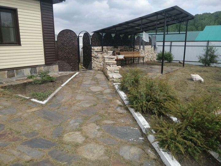 Коттедж 171 м² на участке 60 сот.