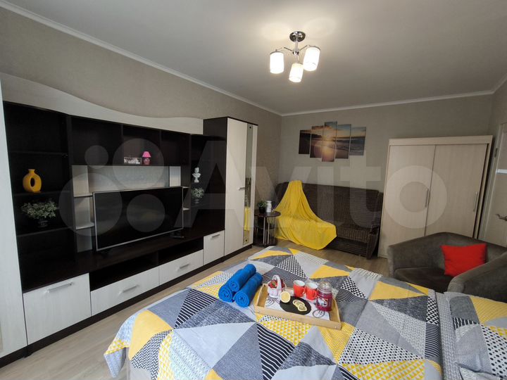 1-к. квартира, 42 м², 3/15 эт.