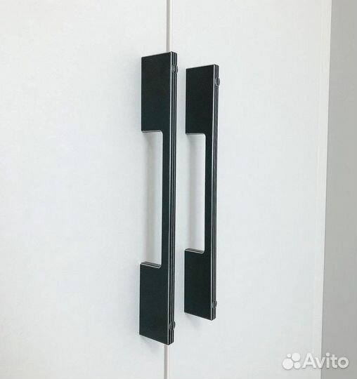 Гардеробные современные двери распашные