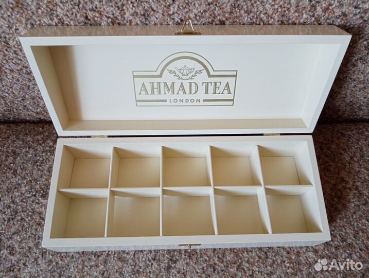 Деревянная шкатулка