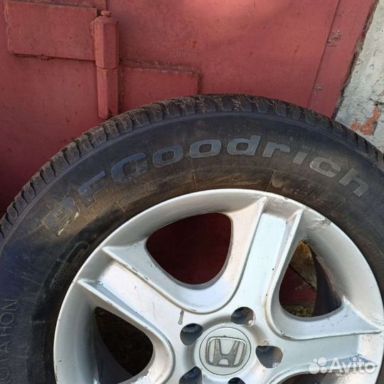 Bfgoodrich G-Force Winter 2 215/65 R16 H