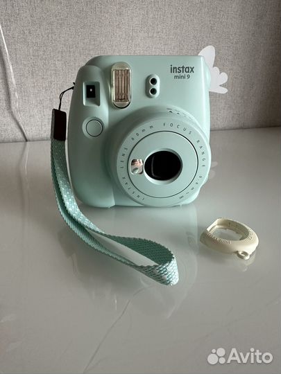 Плёночный фотоаппарат instax mini 9
