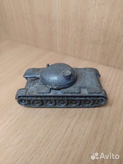 Танк-игрушка СССР