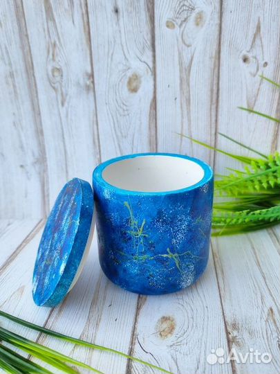 Кашпо малое гладкое с крышкой 