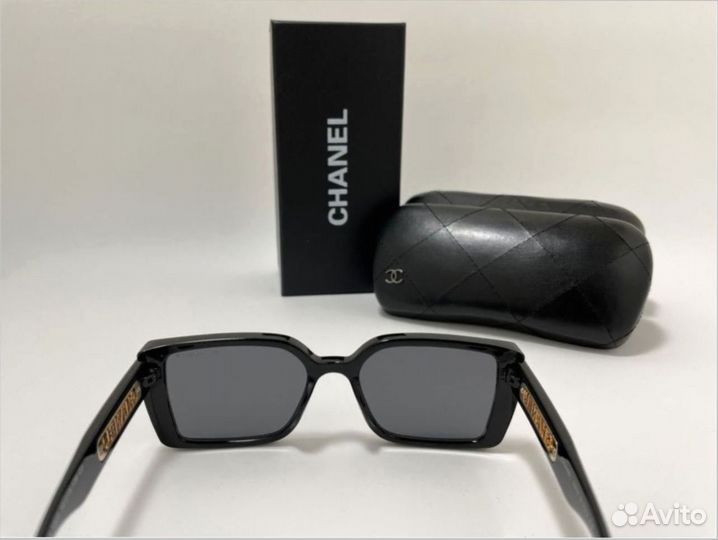 Солнечные очки Chanel