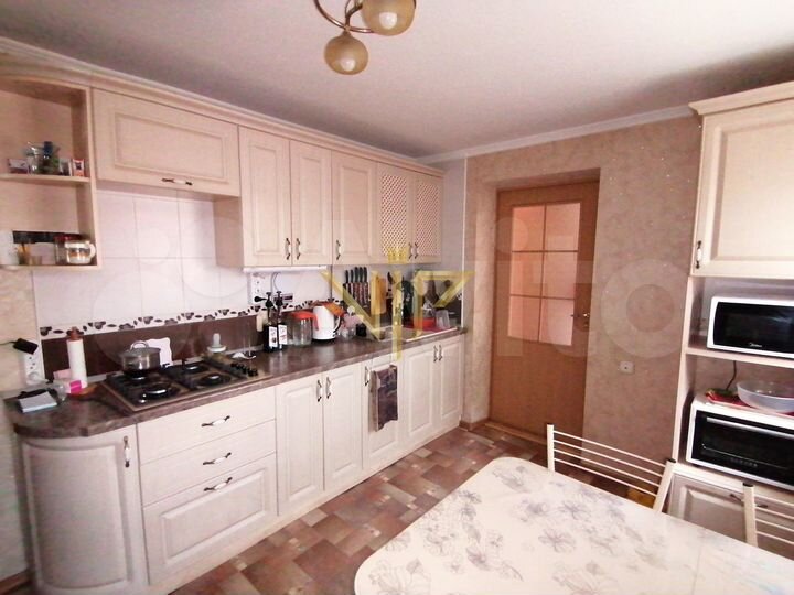 Дом 174,5 м² на участке 6 сот.