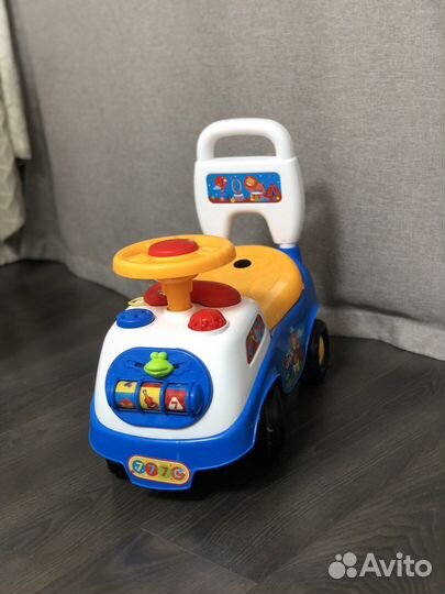 Машинка-каталка
