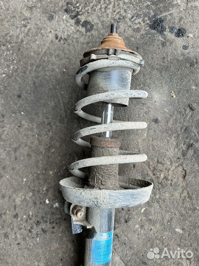 Opel astra G передняя стойка