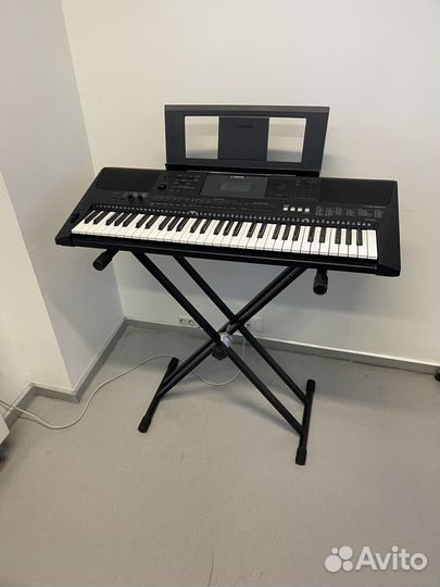 Yamaha psr e453