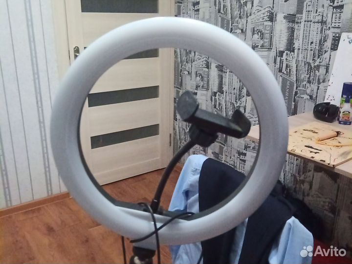 Кольцевая лампа