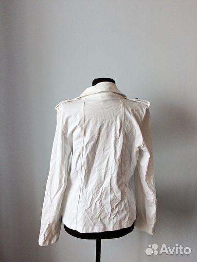 Белый жакет из плотного хлопка 46 M