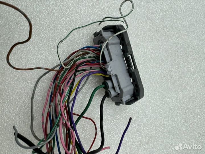 Штекер на фару Lexus Lx 570 2016-2021