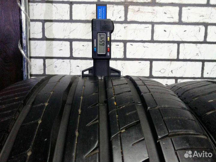 RoadX RXMotion U11 255/35 R20 97Y