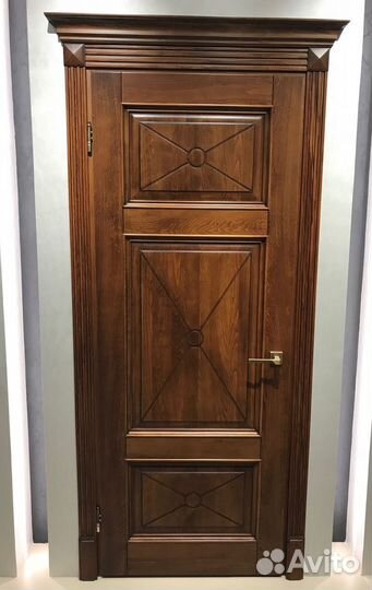 Двери из массива дуба