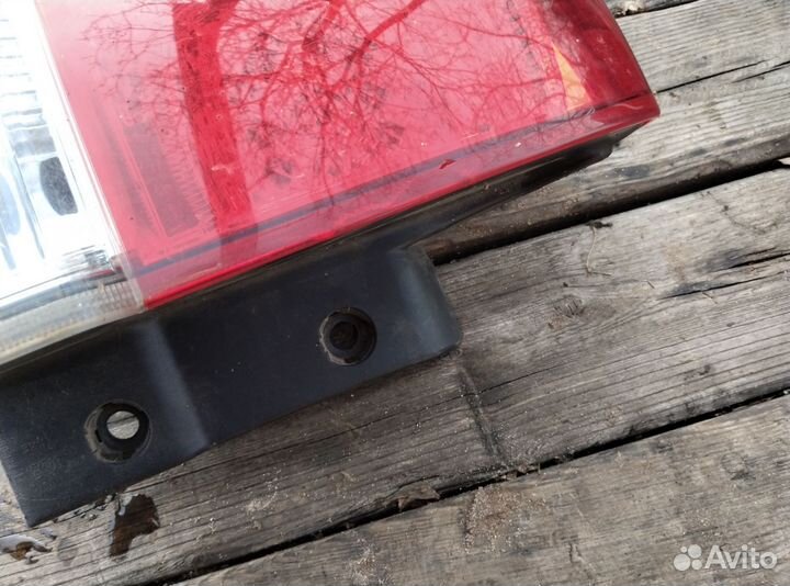 Фонарь Toyota Land Cruiser 200 / Ленд крузер 200