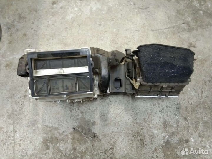 Корпус печки Митсубиси Лансер 9