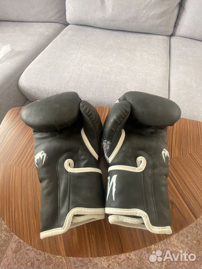 Боксерские перчатки Venum gldtr 4.0 серый 14 унций