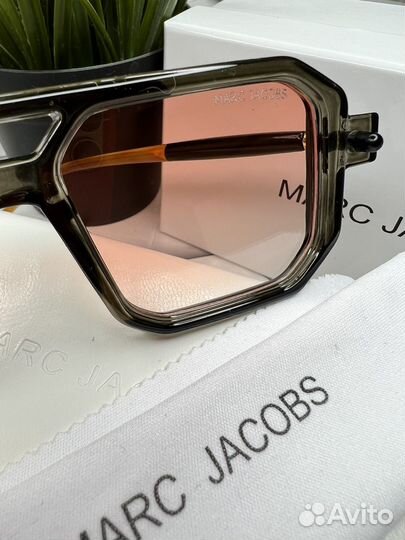 Очки солнцезащитные Marc Jacobs