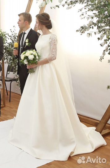 Атласное свадебное платье «Leo»