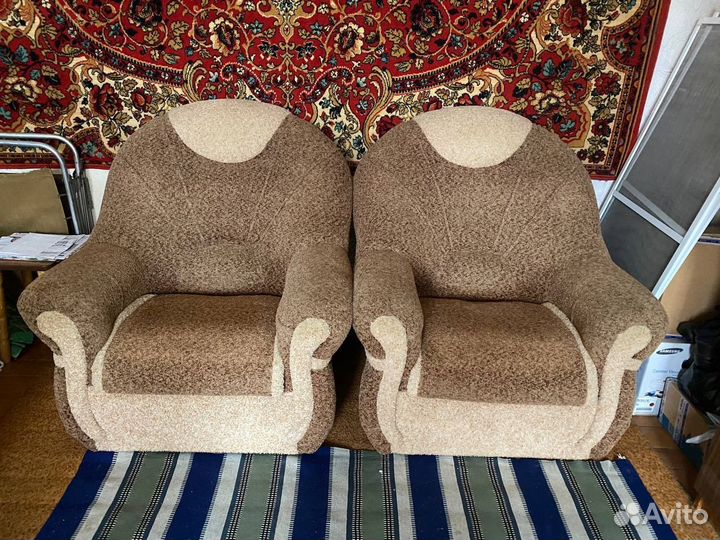 Диван и 2 кресла