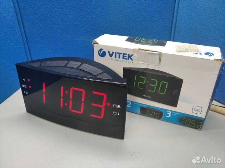 Радиочасы Vitek разные
