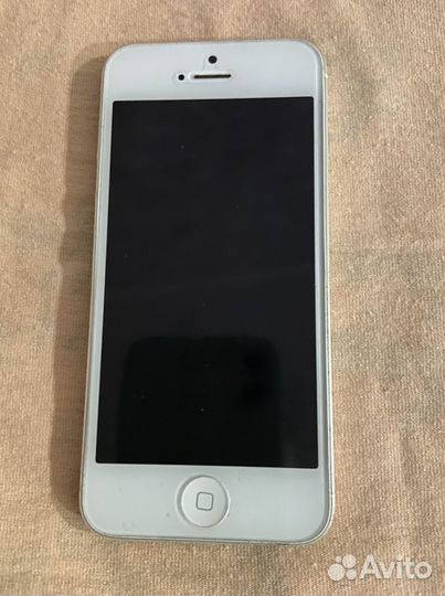 Телефон iPhone 5