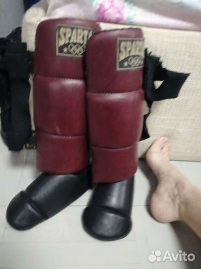 Щиткизащитные для ног