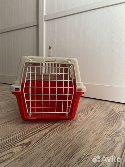 Переноска для животных пластиковая