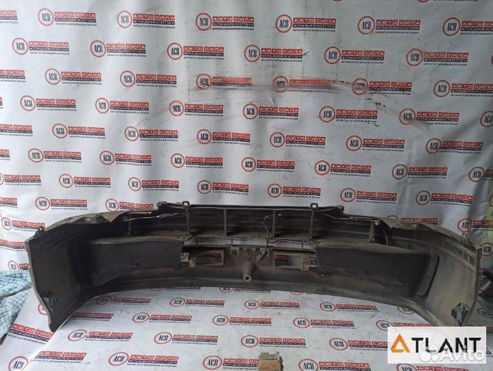 Бампер передний toyota hiace