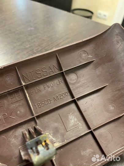 Декоративная накладка левая Infiniti Ex35 1