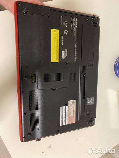 Ноутбук Sony vaio VPC-CA4S1R (красный) (VPC-CA4S1R