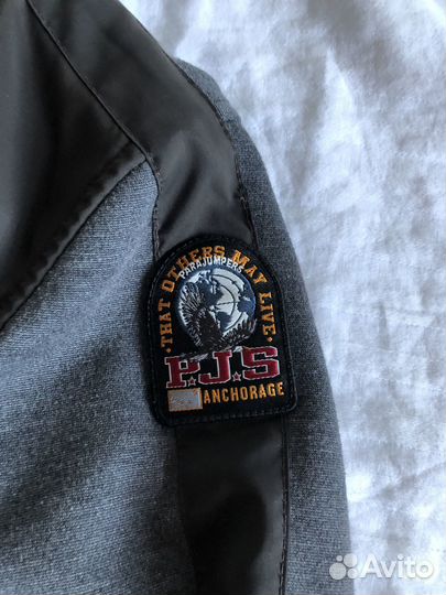 Продам мужскую куртку parajumpers