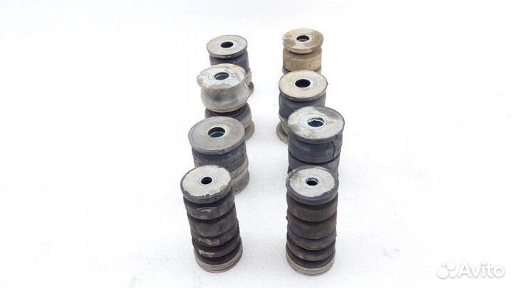 Подушка кузова Toyota Land Cruiser Prado J150