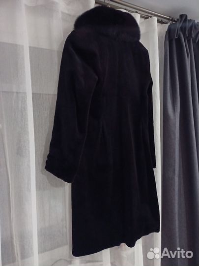 Шуба из стриженого бобра с воротником из песца