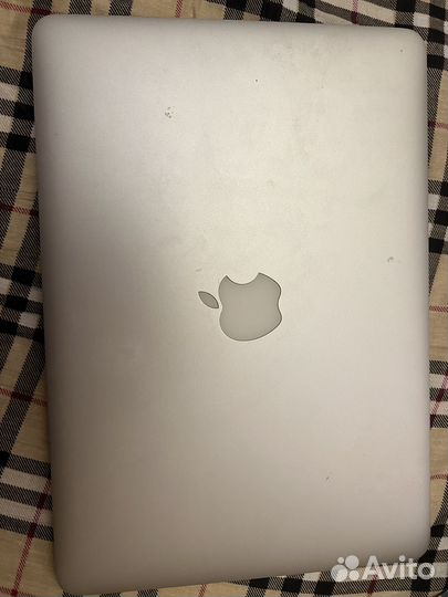 Apple MacBook Pro 13,3 Retina