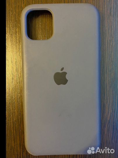 Чехол на iPhone 11