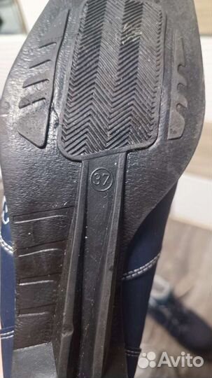 Лыжные ботинки 37