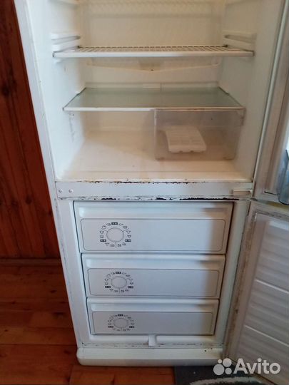 Холодильник бу Siemens