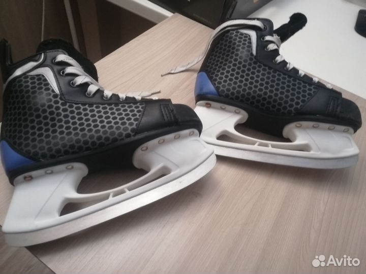 Коньки хоккейные Atemi
