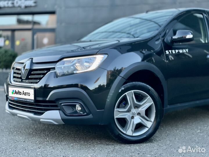 Renault Logan Stepway 1.6 МТ, 2019, 51 000 км