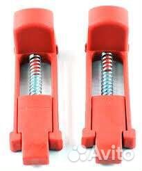 Фиксатор поворотного колеса на коляску