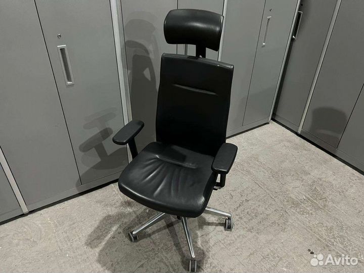 Кресло руководителя Profim One