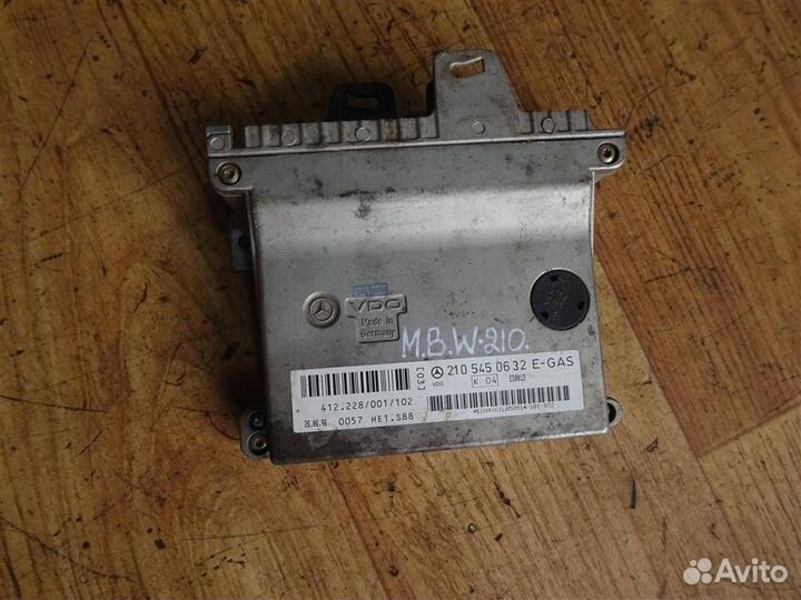 Блок управления двигателем Mercedes-Benz E-класс